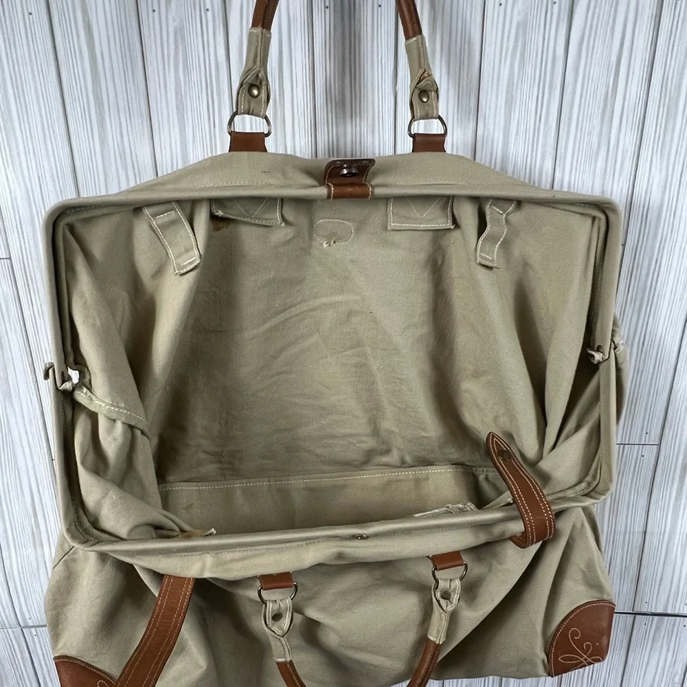 Vintage Liz Claiborne Hard Closure Travel Duffle